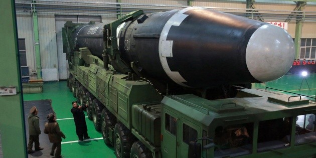 Corea del Norte presume im&aacute;genes de su misil que alcanzar&iacute;a a EU