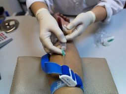 Al cierre de 2016 la dependencia contabilizó en el país 220 mil personas que vivían con VIH. EFE/ R. Yongrit