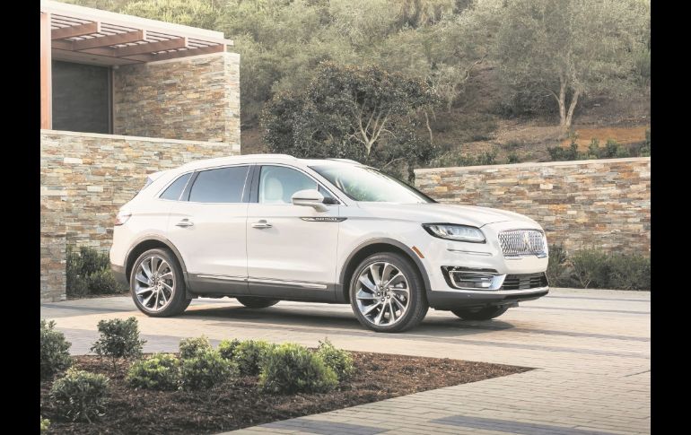 La marca de lujo Lincoln mostró su nueva SUV, Nautilus, en una presentación por parte de Kumar Galhotra, CEO de la marca, quien develó su nueva apuesta para conquistar al mercado.