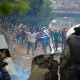 Gobierno hondureño decreta toque de queda por crisis electoral