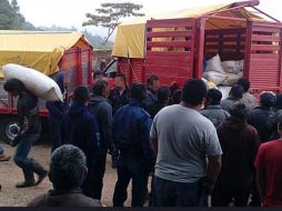 En total, los afectados recibieron siete toneladas de ayuda. TWITTER/@VoxPopuliTam