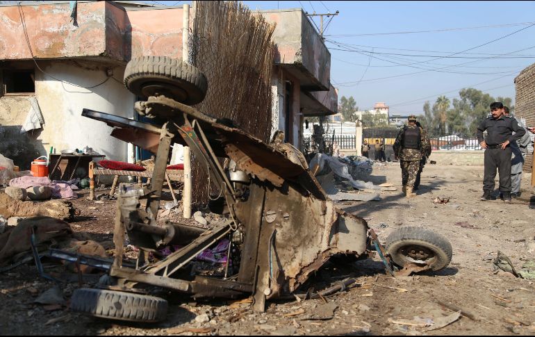 La explosión causó, además, 13 heridos y numerosos daños materiales en el área. EFE/G. Habibi