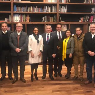 Líderes perredistas cierran filas con Mancera