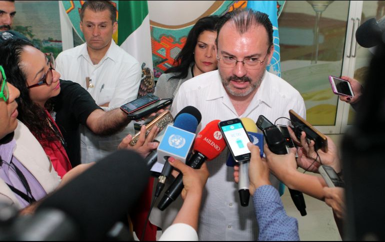 Videgaray fue entrevistado durante la inauguración de la reunión preparatoria del Pacto Mundial para la Migración Segura en Puerto Vallarta. EFE/F. Pérez