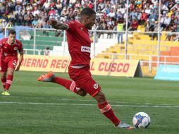 El volante que se desempeña por izquierda, aunque puede jugar por derecha o atrás del nueve. FACEBOOK / Alexi Gómez