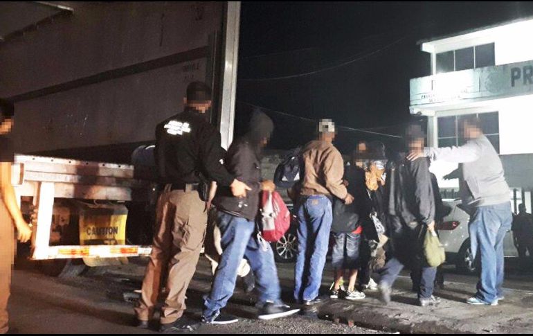 Las personas procedentes de Guatemala, El Salvador, Honduras y Ecuador quedan a disposición de autoridades migratorias en Villahermosa, Tabasco. TWITTER / @PGR_mx