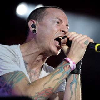 Revelan detalles de la autopsia de Chester Bennington