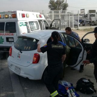 Elementos de la Fiscalía auxilian a mujer en labor de parto