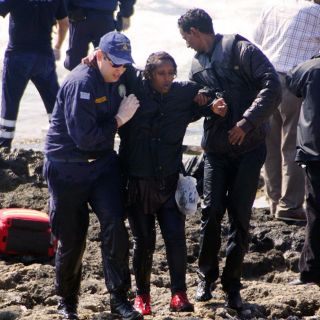 Mueren 15 personas en naufragio al sur de Pakistán