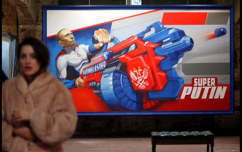 Los retratos reflejan el poder de Putin, que ha ganado tres elecciones presidenciales y va por un cuarto mandato.