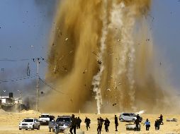 El ejército israelí señala que los aviones atacaron en respuesta a dos lanzamientos de misiles contra Israel. AFP / M. Abed