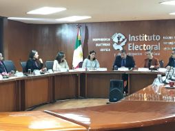 Guillermo Alcaraz explicó que esto se debió a que no se cubrieron todas las plazas que necesitaban para los 20 distritos electorales. TWITTER / @iepcjalisco