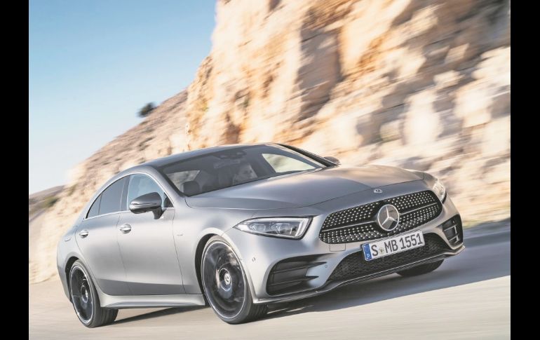 Mercedes Benz destapó la tercera generación del CLS, que en el modelo 2019 adoptará la nueva filosofía juvenil de la casa.