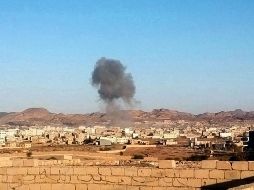 La aviación de la coalición árabe intensificó sus bombardeos en el Yemen con decenas de ataques. AP/ARCHIVO