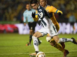 El joven de apenas 18 años de edad, debutó ante Monarcas Morelia un 21 de Julio de 2017.