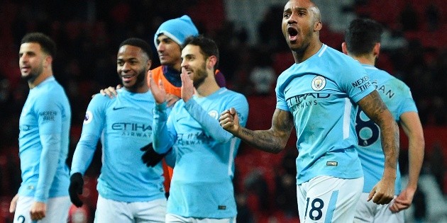Un City imparable derrota al Manchester United