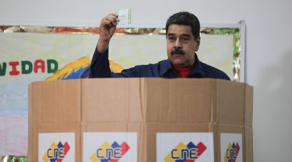 Maduro dijo que no puede entender por qué los principales partidos de la coalición opositora tomaron esa decisión. EFE / Miraflores