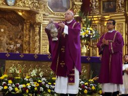 En la misa dominical, el arzobispo Aguiar pidió oración y apoyo para su nuevo cargo. SUN/I. Olivares.