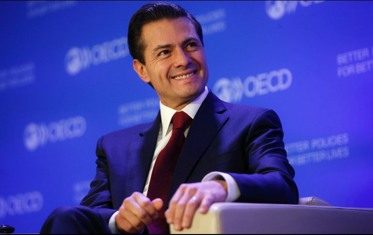 Peña Nieto advierte que quien no esté dispuesto a asumir riesgos y enfrentar las consecuencias de un proceso de cambio no debe emprender un programa de transformación. AP / T. Camus