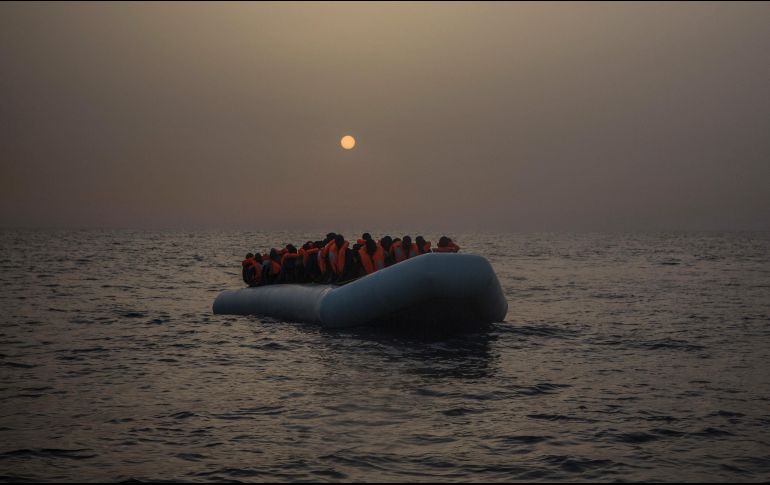 Los refugiados interceptados por la guardia costera libia son llevados a centros de detención donde afrontan todo tipo de vejaciones. AP/S. Palacios