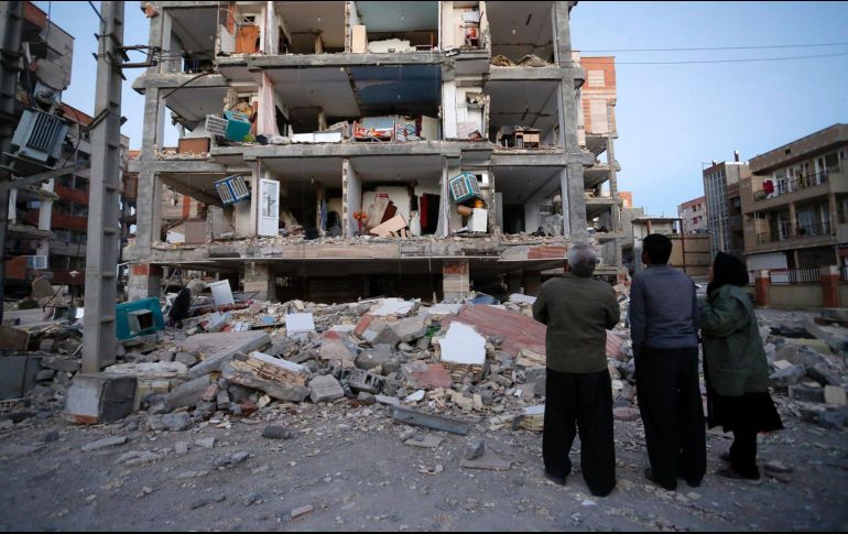 Hace un mes, un fuerte sismo en la frontera entre Iraq e Irán causó 620 muertos del lado iraní. AP/ARCHIVO