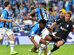 Pachuca intentó reaccionar, pero el Gremio manejó el tiempo restante a su gusto y cumplió con su condición de favorito. AFP / G. Cacace