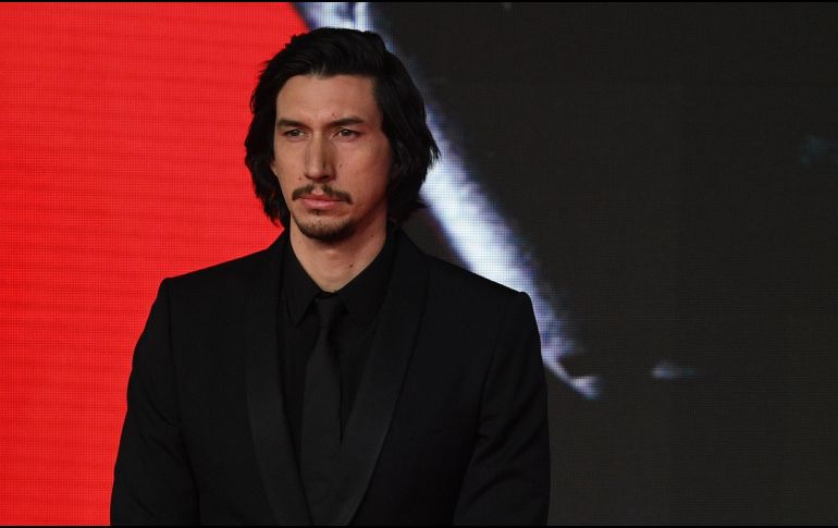 Adam Driver posó en la alfombra roja del estreno de 'Star Wars: Los últimos Jedi'. EFE