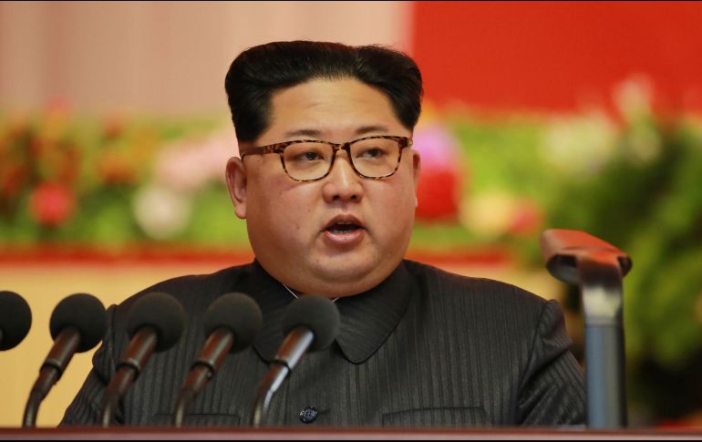El líder norcoreano se vangloria de que el nuevo lanzamiento de sumisil balístico de largo alcance (ICBM, según sus siglas en inglés), Hwasong-15, probado el 29 de noviembre pasado. AFP