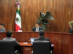 El TEPJF resolvió en sentencias anteriores que las empresas incurrieron en responsabilidad indirecta en la transmisión de propaganda política durante los partidos. NTX / ARCHIVO