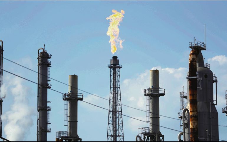 El alza de la producción estadounidense frustraría el plan de la OPEP de reducir la oferta del hidrocarburo. AP/Archivo