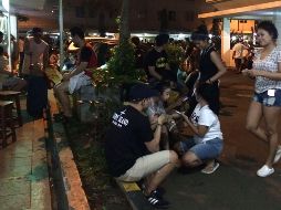 Las autoridades emitieron una advertencia de tsunami para partes de la costa de Java después que se produjo el terremoto momentos antes de la medianoche del viernes. AFP / D. Sagita