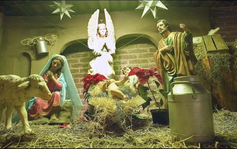 La virgen María, San José, los Reyes Magos, la estrella de Belén, el ángel, pastores, señoras, viejitos, niños y animales son personajes que lo integran. EL INFORMADOR / ARCHIVO