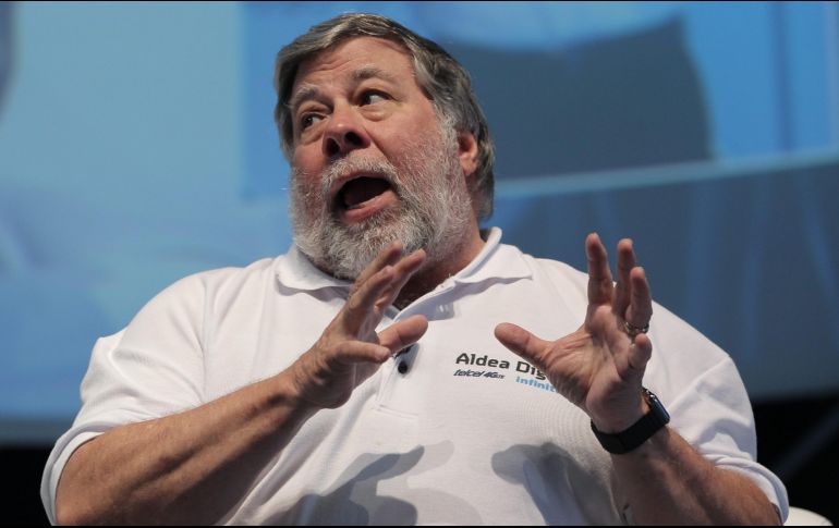 Steve Wozniak advierte que la decisión de Trump amenaza el sistema de comunicación que cambió el mundo. EFE