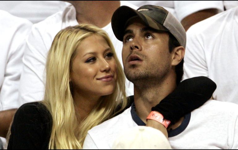 Enrique y Anna se conocieron en 2001, luego de que ella apareciera en el video 