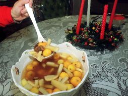 El ponche, los buñuelos, las colaciones, los chocolates, los bombones y los postres de las fiestas decembrinas tienen un alto contenido de azúcar. NTX / ARCHIVO