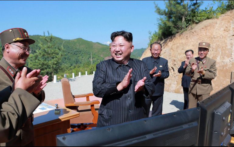 Corea del Norte ha dejado en claro que no pondrá su programa de desarrollo de armas nucleares y misiles en la mesa de negociaciones, si Estados Unidos no abandona su política hostil hacia Pyongyang. AFP / ARCHIVO