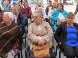 La falta de energía, la disminución del apetito, los trastornos del sueño podrían ser síntomas de depresión en los adultos mayores. ESPECIAL/