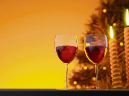 Nada es más satisfactorio que compartir anécdotas, sonrisas y alegría entorno a una mesa servida con una rica cena.ESPECIAL/Pixabay