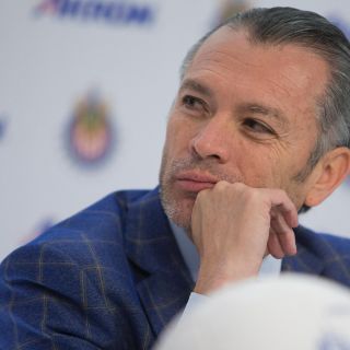 ''Todo lo aprueba el dueño'', dice José Luis Higuera en Twitter