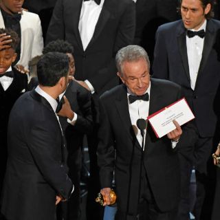 Un gran error nubla el final de los Oscar; 'Moonlight' triunfa