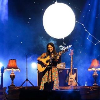 Mon Laferte se retira temporalmente de los escenarios