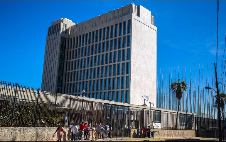 EU ha reducido al mínimo su personal en su embajada en La Habana, en respuesta a los supuestos 