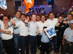 Después de sostener reuniones privadas con militantes de Acción Nacional, Anaya Cortés declaró que cualquier caso de corrupción es necesario investigarlo. TWITTER / @RicardoAnayaC