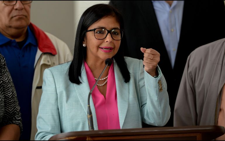 Delcy Rodríguez, presidenta de la asamblea aseguró que la cancillería formalizará los trámites de su declaración. AFP/ F. Parra