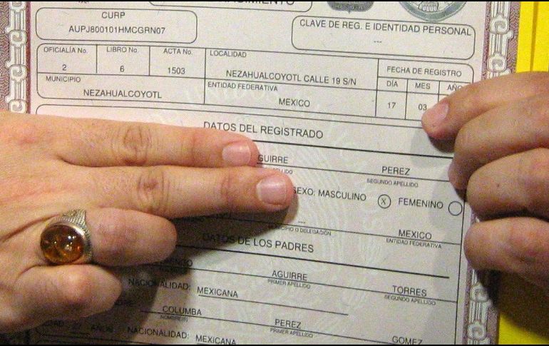 El Artículo 162 del Código Penal del Estado de Jalisco establece un castigo de dos a seis años de prisión para quien falsifique documentos oficiales. EFE/Archivo