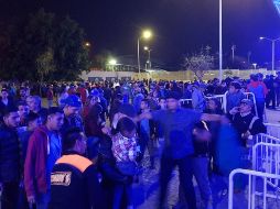 Los niños, que acudieron a ver a los Charros luego de jugar con los regalos que recibieron por la Navidad. TWITTER / @charrosbeisbol 2