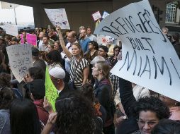 Las ''ciudades santuario'' forman parte de un movimiento iniciado en Los Ángeles en 1979 luego que la ciudad emitió la Orden Especial 40, que prohibió a sus agentes inquirir sobre el estatus migratorio de un persona detenida. EFE/ARCHIVO