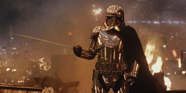 "Star Wars" celebra la Navidad como l&iacute;der de la taquilla en EU