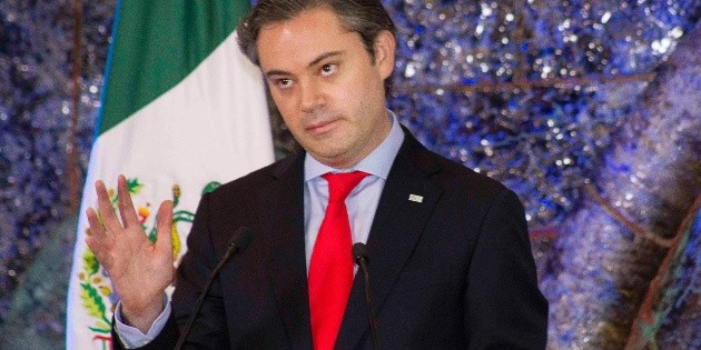 L&oacute;pez Obrador busca restablecer los privilegios de Gordillo: Nu&ntilde;o