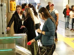 Los usuarios a quienes no convenga adquirir la trarjeta de prepago pueden ingresar al tren con boleto de viaje único. EL INFORMADOR/Archivo